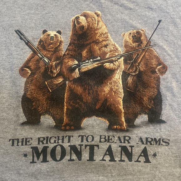 🎉3 for $20 Vintage Y2K Novelty Montana Bear Tee - Picture 2 of 4